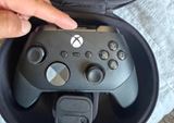 Nov� Xbox Elite ovl�da� unikol cez Xbox Design Lab, pon�kne Hall-effect a TMR p��ky a aj pokro�il� haptiku